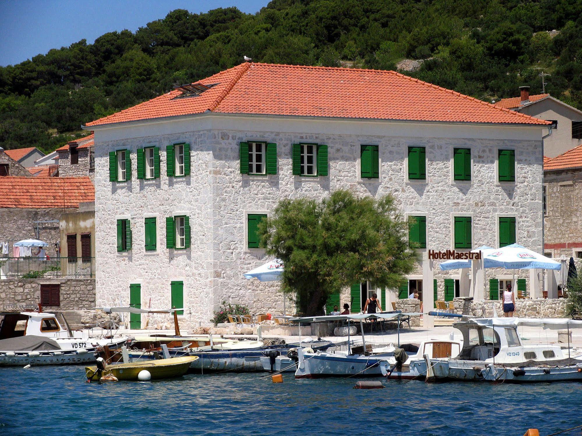Hotel Maestral Prvić Luka Eksteriør billede
